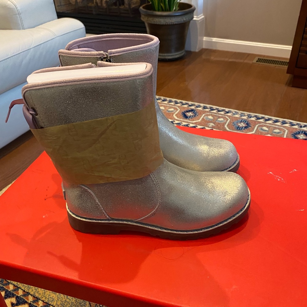 Bran new UGGs.